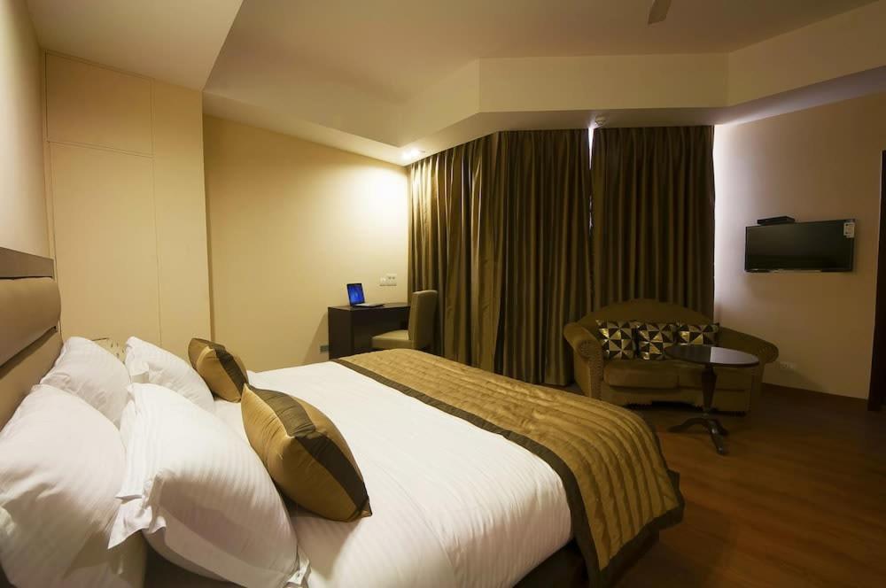 Zenith Hotel - Delhi Airport New Delhi Extérieur photo